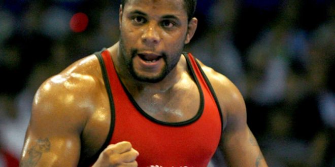 Daniel Cormier menjelaskan mengapa dia tidak akan pernah menyebut Kamaru Usman sebagai 'Marty' lagi: “Saya tidak akan pernah memanggilnya seperti itu lagi”