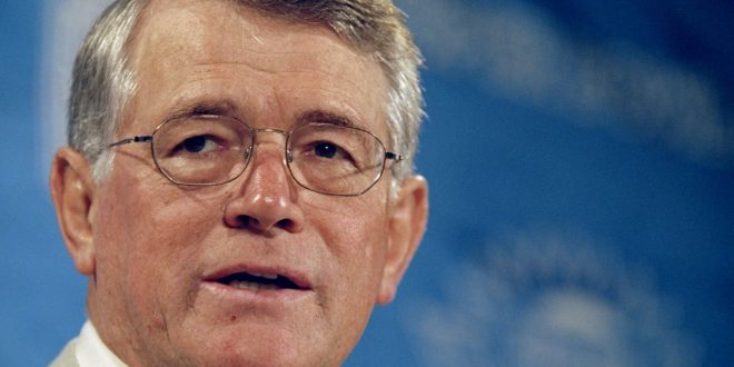 Mantan pemain Cowboys, pelatih kepala NFL Dan Reeves meninggal dunia pada usia 77