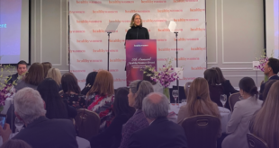 Beth Battaglino berbicara di Acara Kesehatan Wanita Tahunan ke-5, Maret 2022