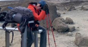 Saya meningkatkan kecemasan dan mendaki Gunung Kilimanjaro