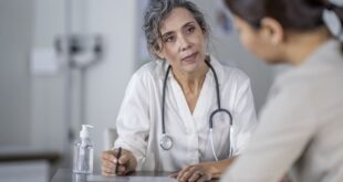 3 tips untuk menemukan penyedia layanan kesehatan yang berspesialisasi dalam menopause