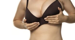 Asimetri payudara: 9 alasan payudara tidak rata