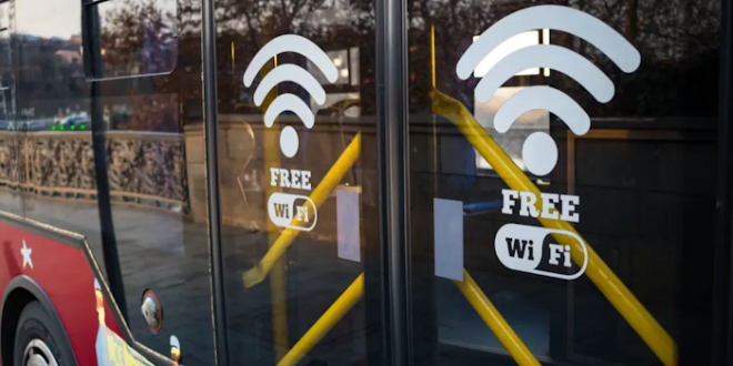 Sebagai angkutan umum menawarkan koneksi Wi-Fi