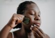 Apakah kamu melakukan gua sha?  – Wanita sehat